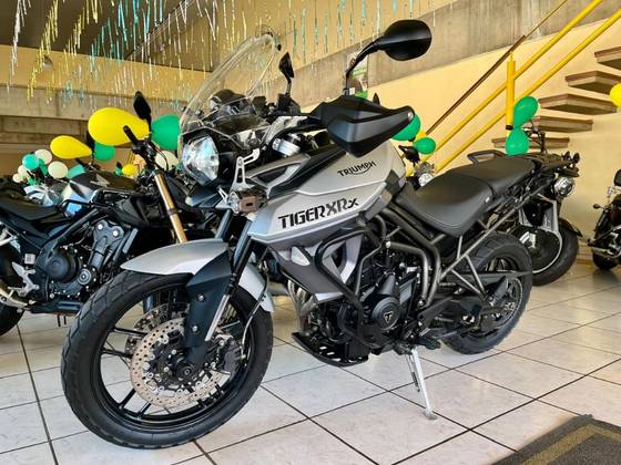TRIUMPH TIGER 800 XRX TRIUMPH TIGER 800 XRX